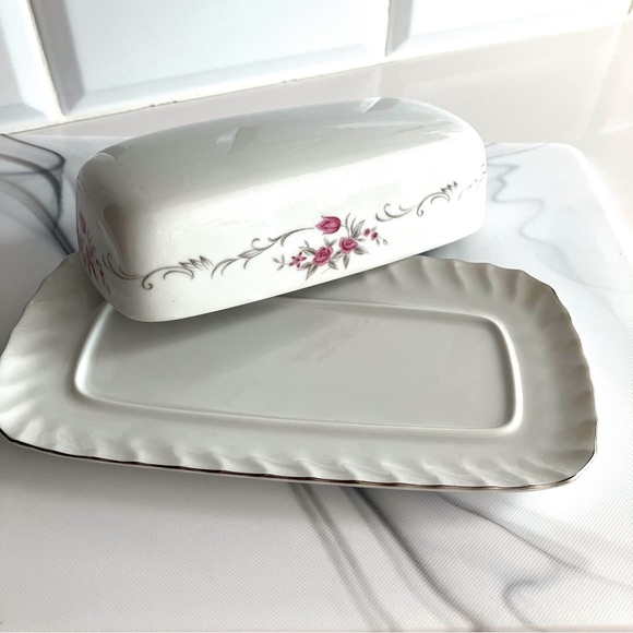 Porcelain Butter Dish with lid pink & grey floral motifs - Picture 5 of 7